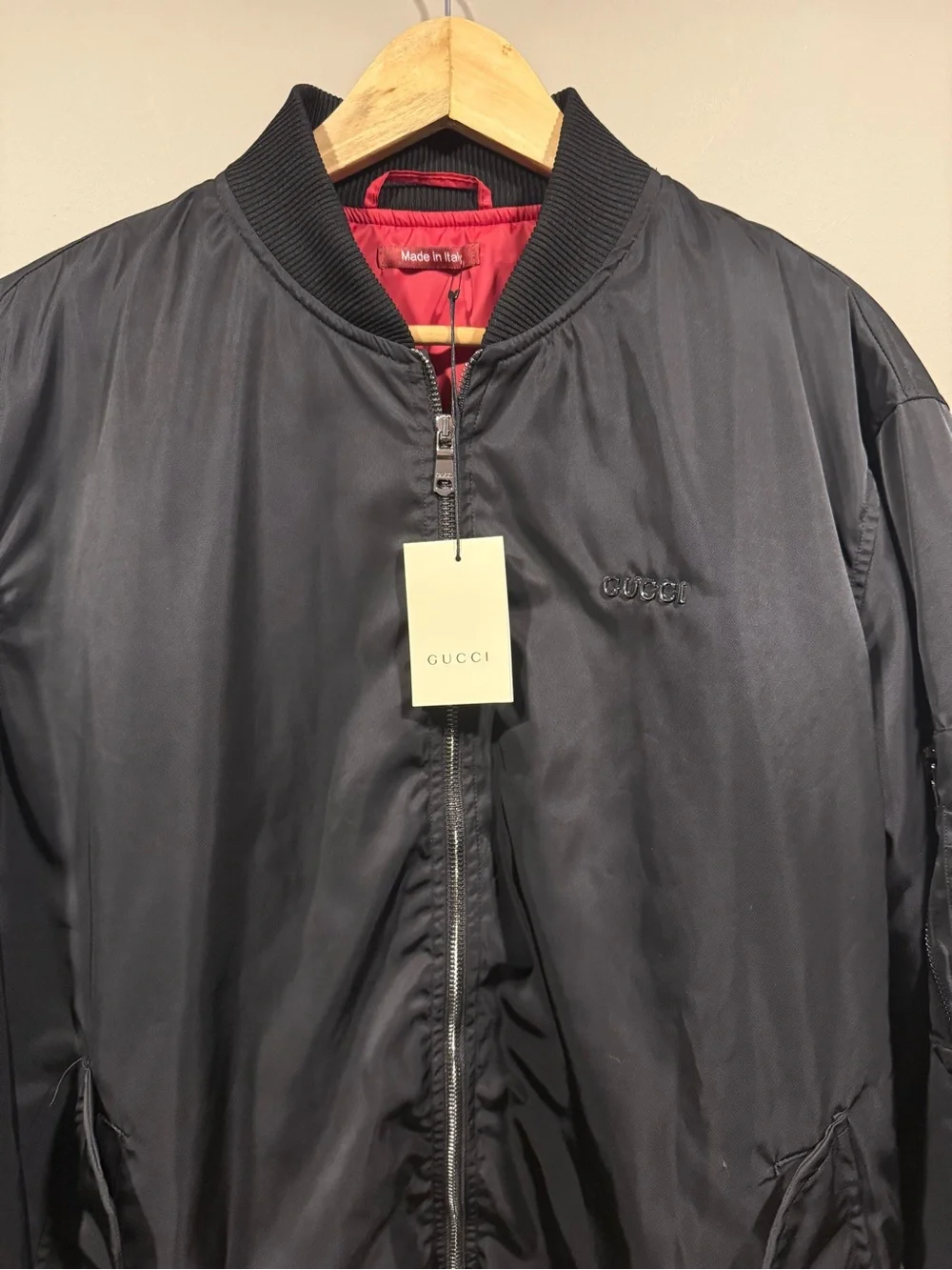 Gucci Black Men's Nylon Canvas Bomber Jacket with Red Lining 1:1